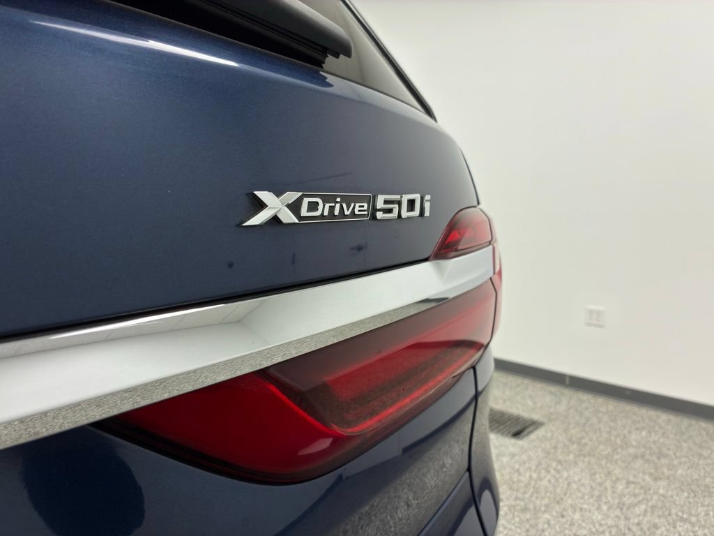 Used 2019 BMW X7 xDrive50i w/ Premium Package AWD/4WD image 17