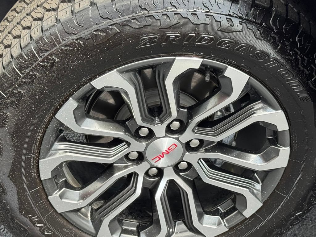 Used 2026 GMC Canyon Denali AWD/4WD image 15