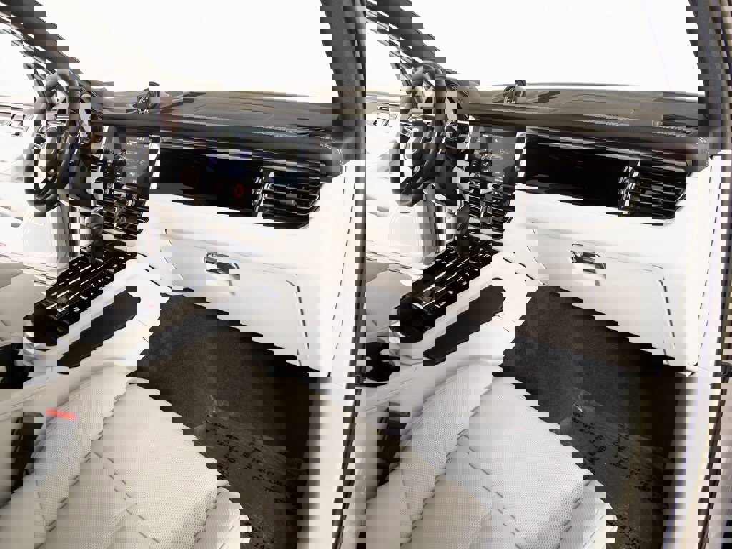 New 2026 Porsche Macan S image 28