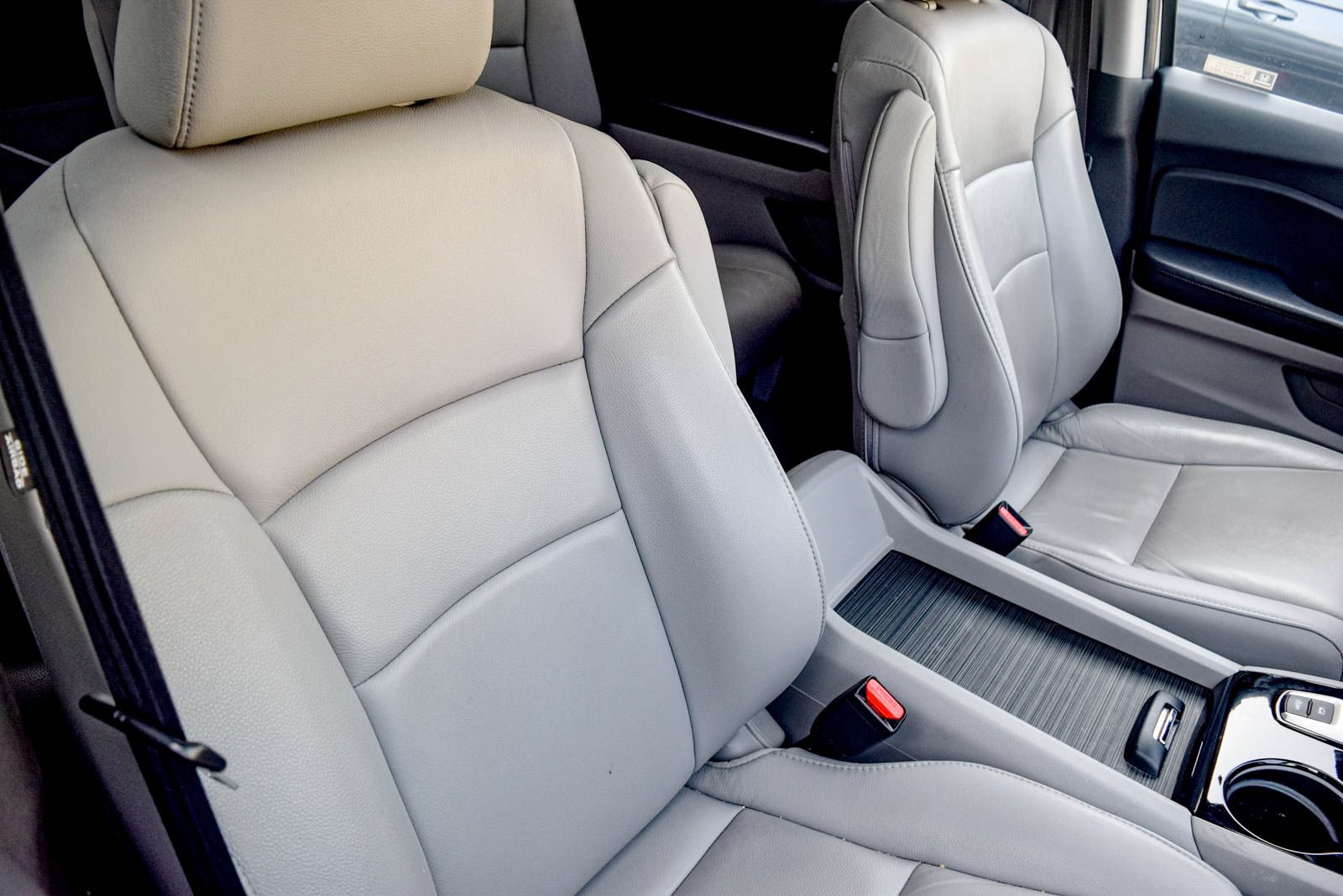 Used 2019 Honda Pilot Touring image 10