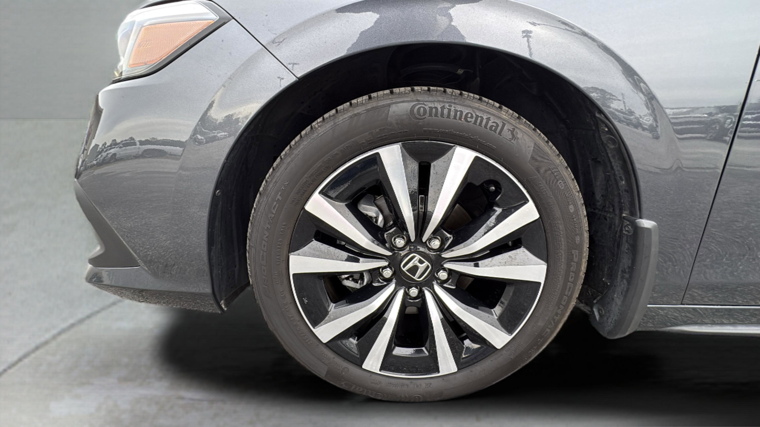 Used 2024 Honda Civic EX-L image 17