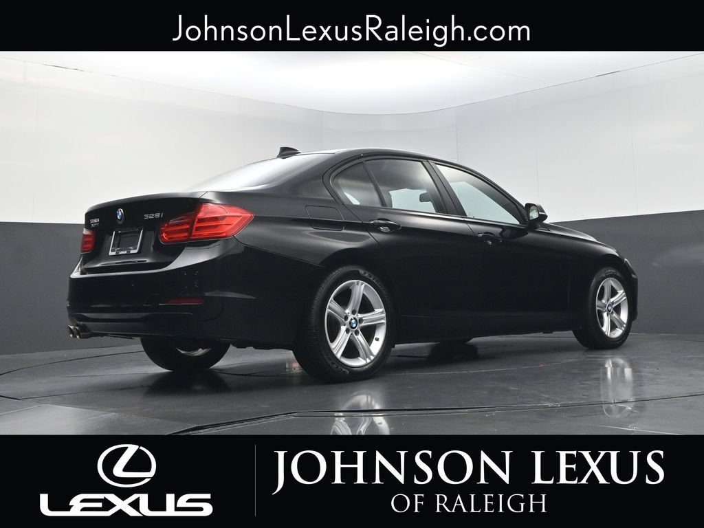 Used 2014 BMW 328i xDrive Sedan AWD/4WD image 19