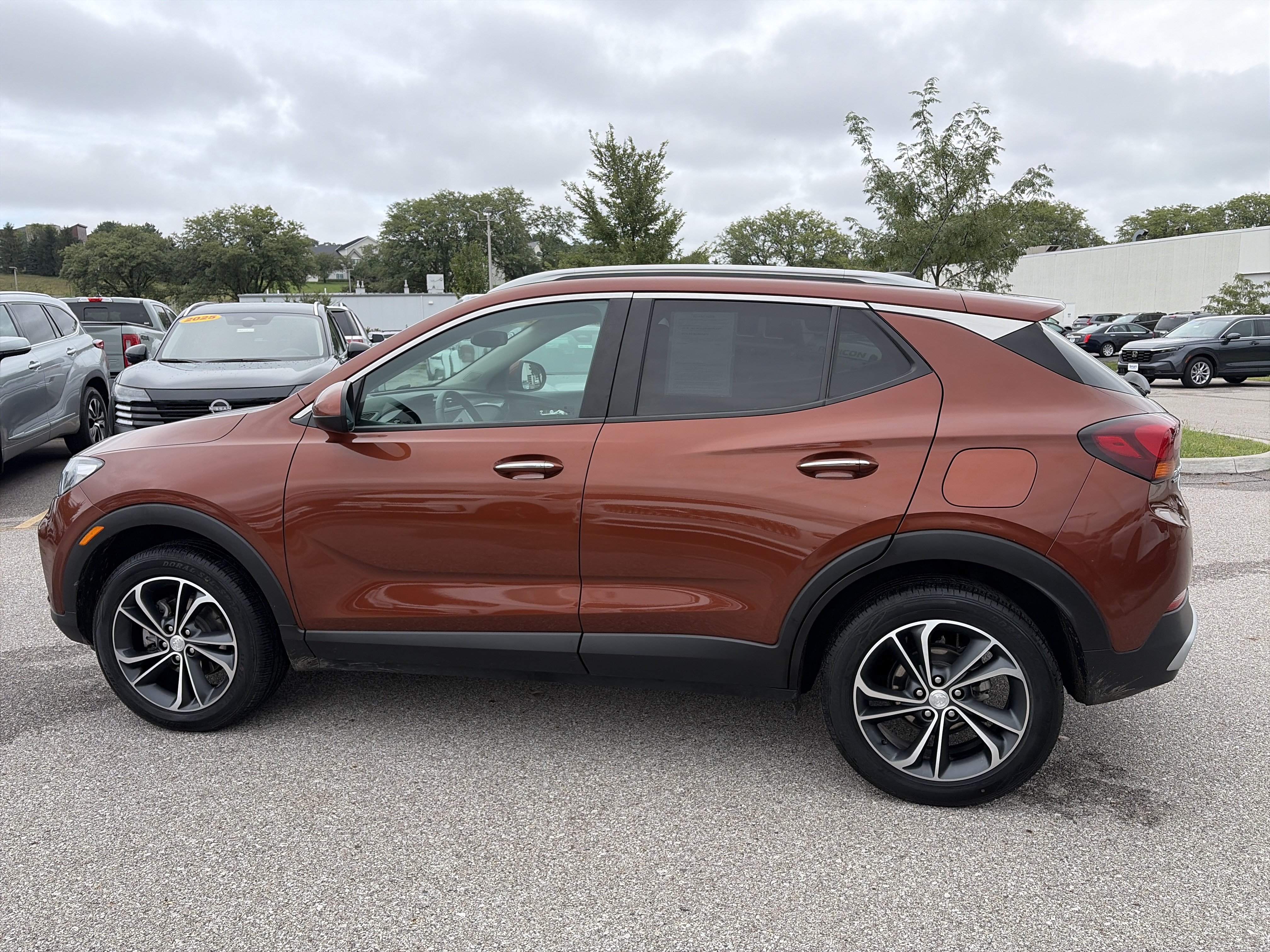 Used 2021 Buick Encore GX Select AWD/4WD image 10