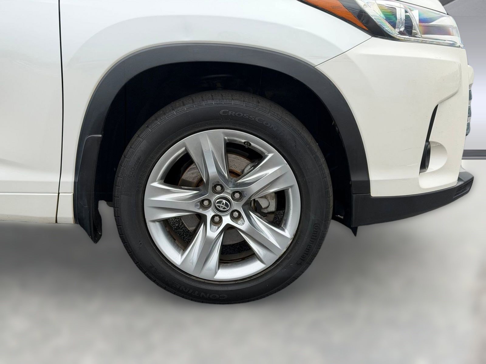 Used 2018 Toyota Highlander Limited AWD/4WD image 11