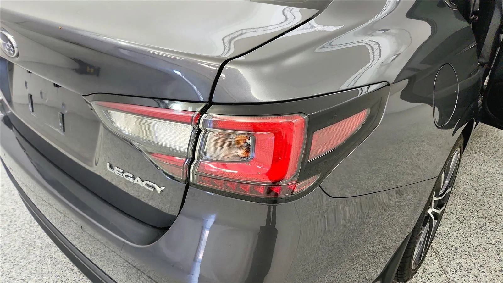 Used 2020 Subaru Legacy Limited w/ Popular Package #2 image 15