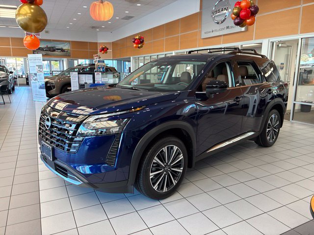 New 2026 Nissan Pathfinder Platinum AWD/4WD image 3