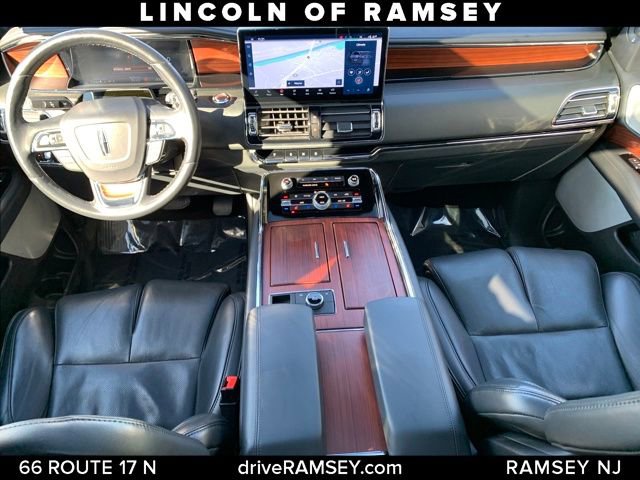 Used 2023 Lincoln Navigator Reserve image 24