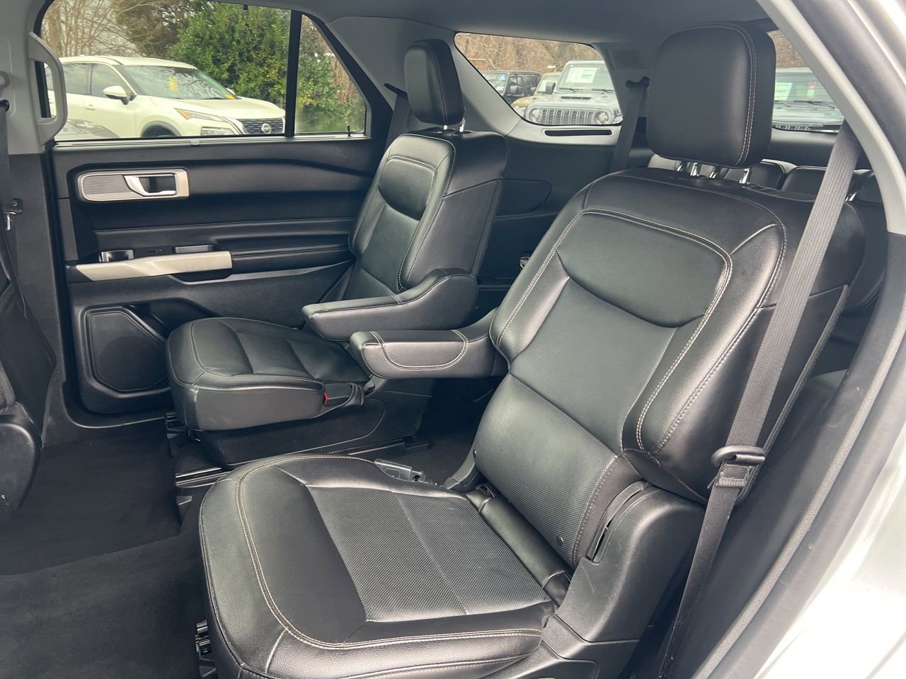 Used 2022 Ford Explorer Limited image 19