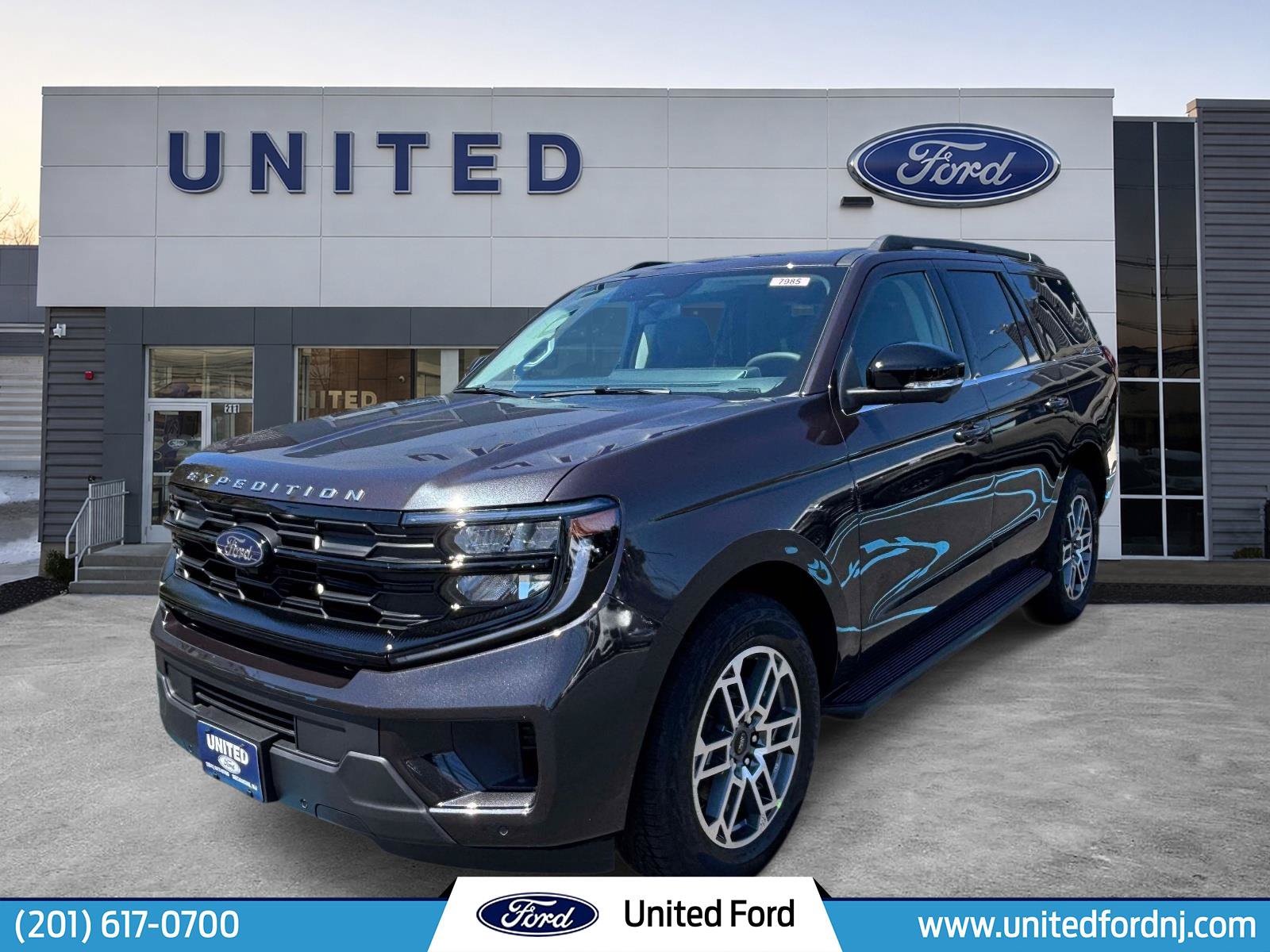 New 2026 Ford Expedition Active AWD/4WD image 1