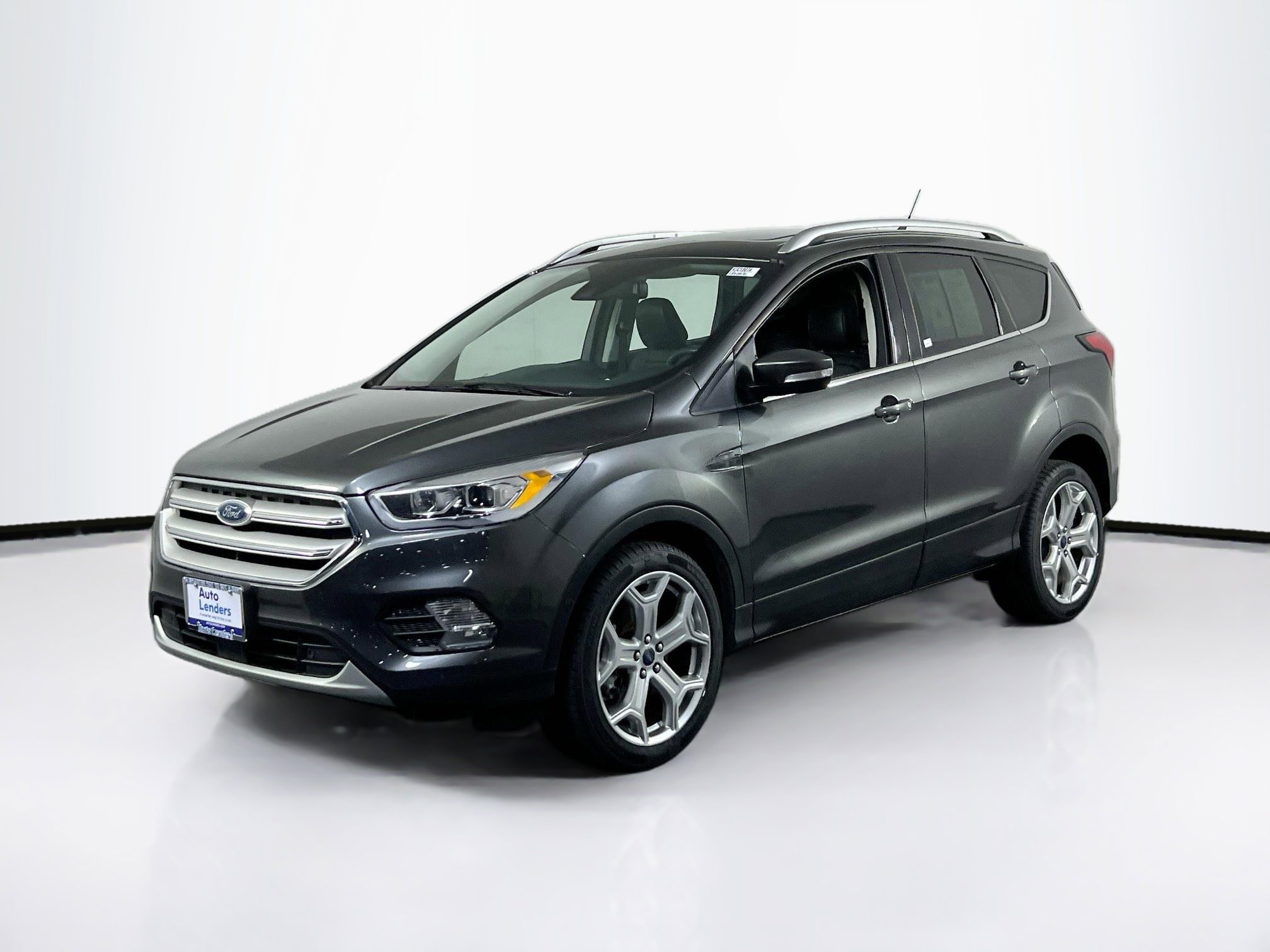 Used 2019 Ford Escape Titanium image 1