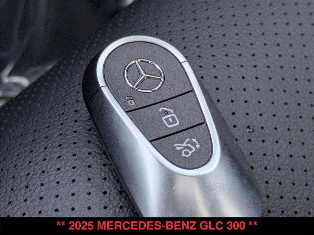 Certified 2025 Mercedes-Benz GLC 300 4MATIC image 34