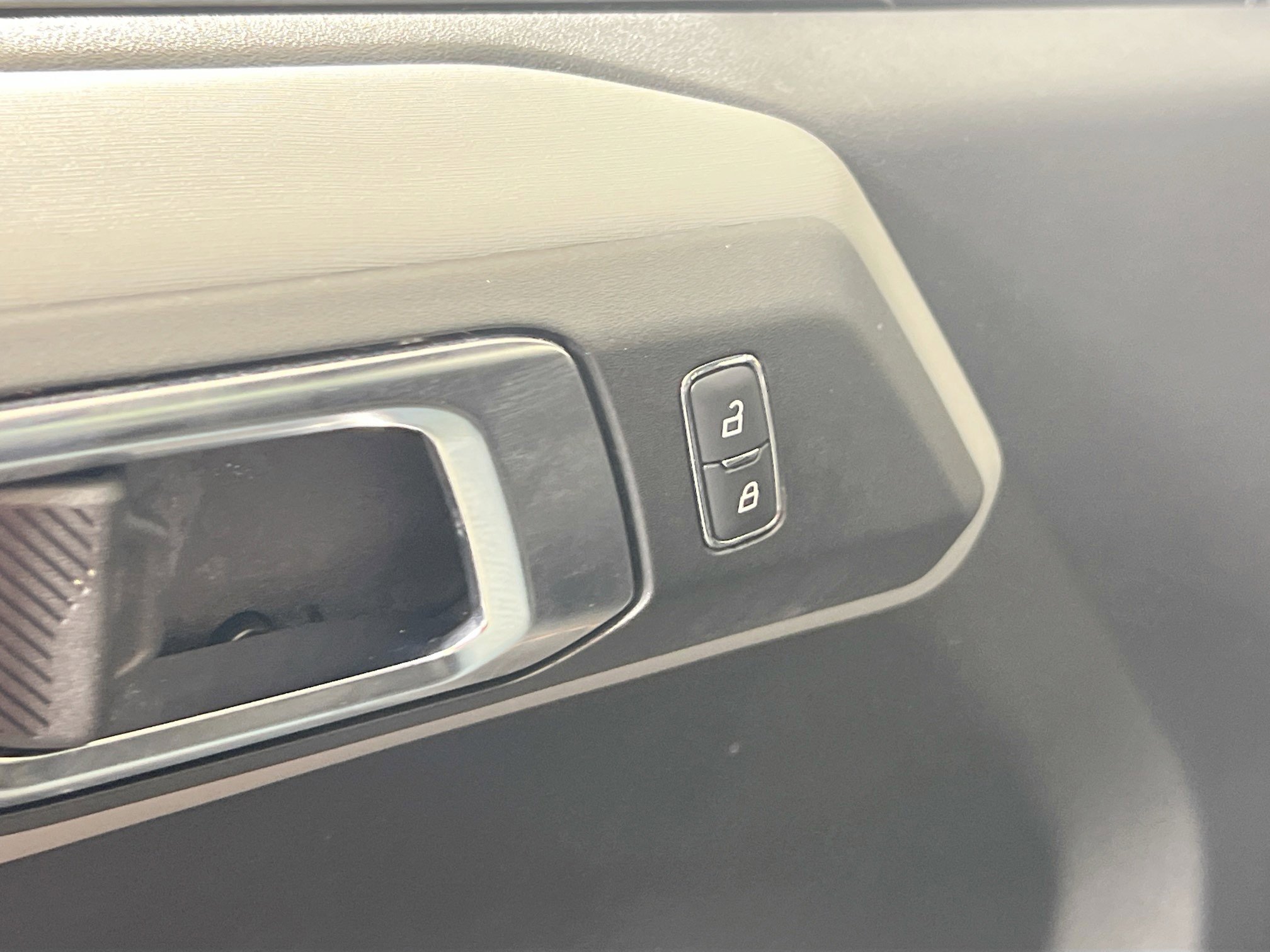 Used 2022 Ford Bronco Badlands image 18