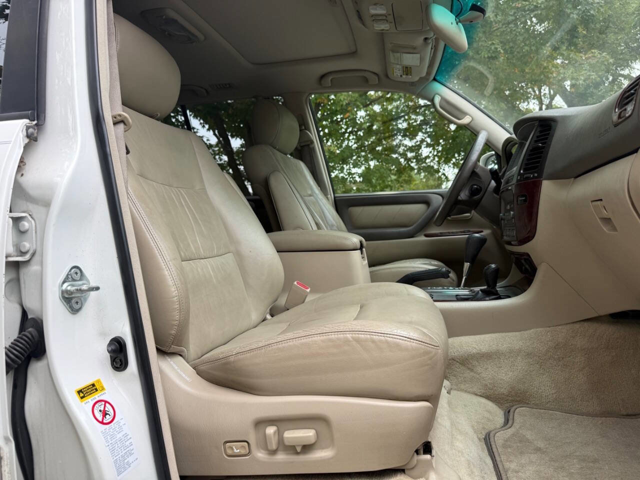 Used 2004 Toyota Land Cruiser image 66