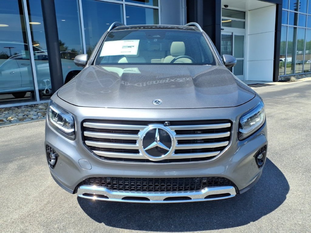 New 2026 Mercedes-Benz GLB 250 4MATIC image 9