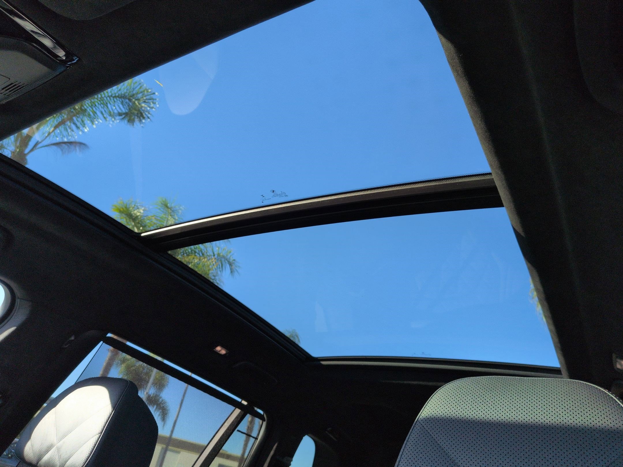 Certified 2024 BMW X7 xDrive40i w/ M Sport Package image 27