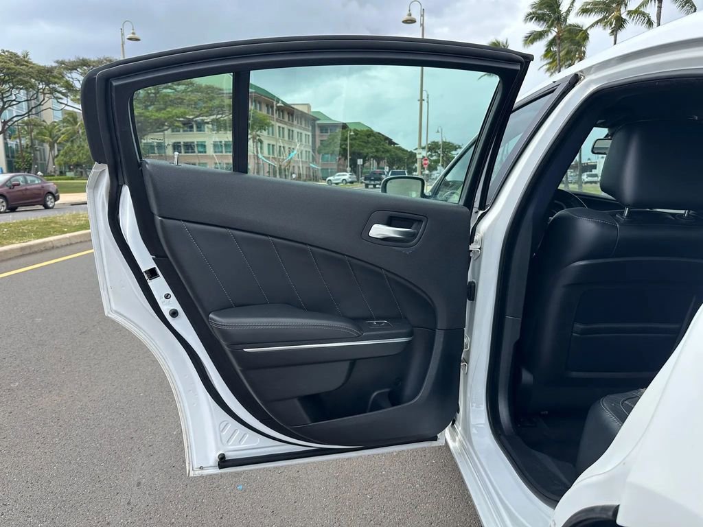 Used 2015 Dodge Charger SXT w/ Plus Group RWD image 20