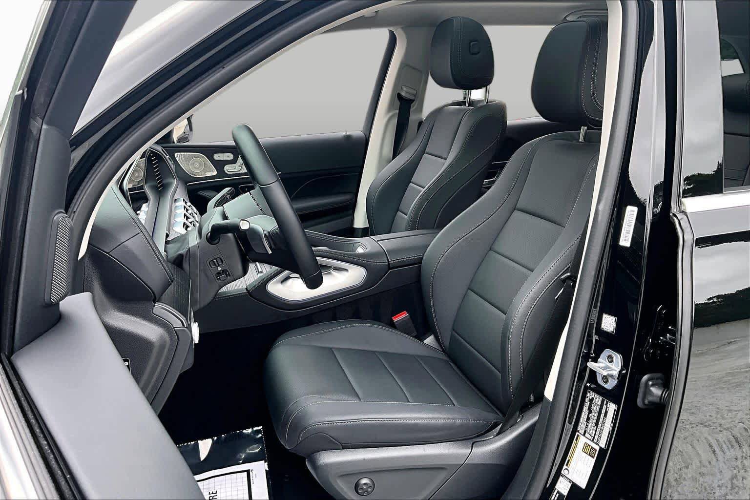 Used 2026 Mercedes-Benz GLS 450 4MATIC image 8