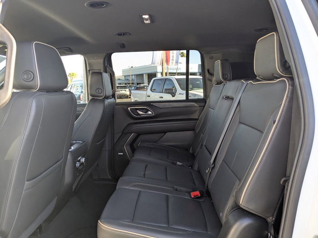 Used 2024 GMC Yukon XL SLT image 15