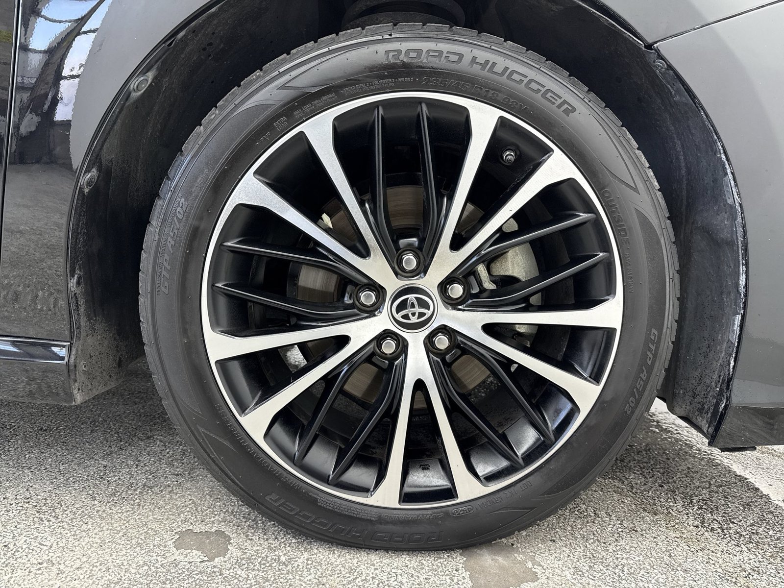 Used 2019 Toyota Camry SE FWD image 40