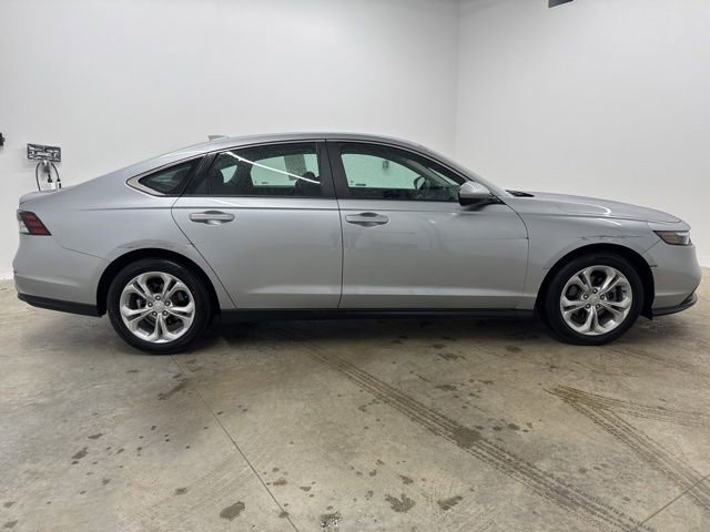 Used 2023 Honda Accord LX image 4