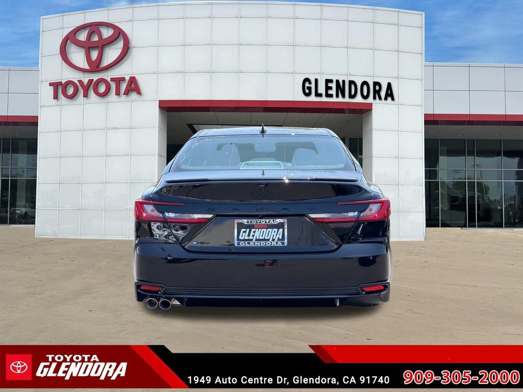 New 2026 Toyota Camry Hybrid FWD image 9