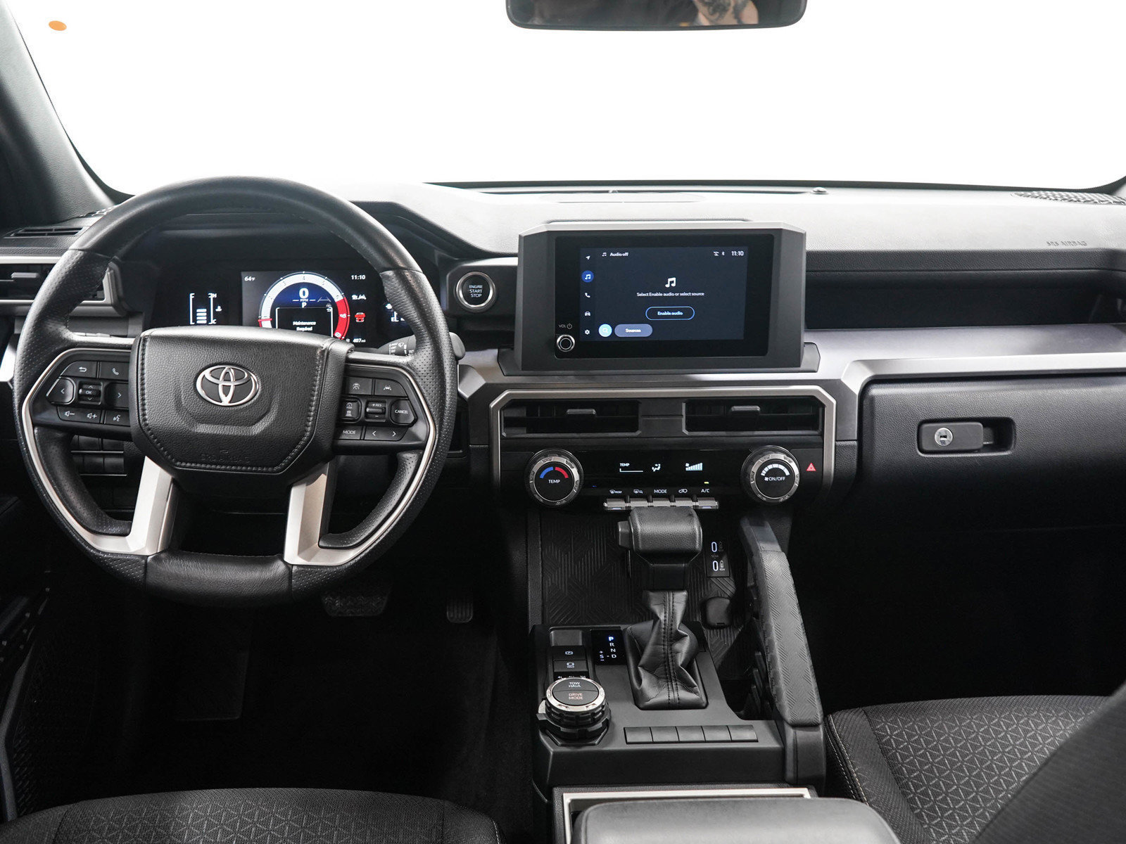 Used 2025 Toyota 4Runner SR5 AWD/4WD image 16