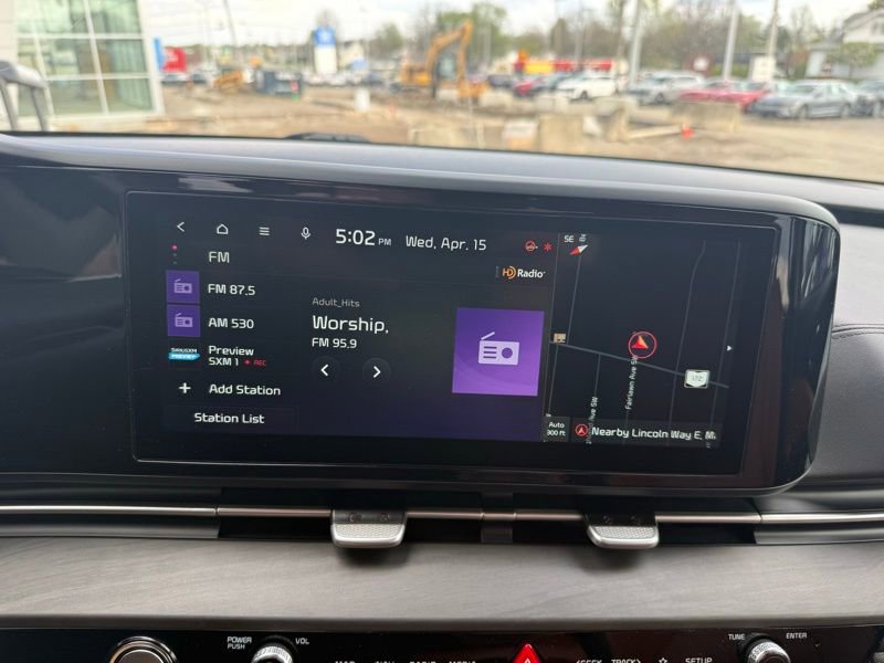 Used 2022 Kia Carnival SX image 12
