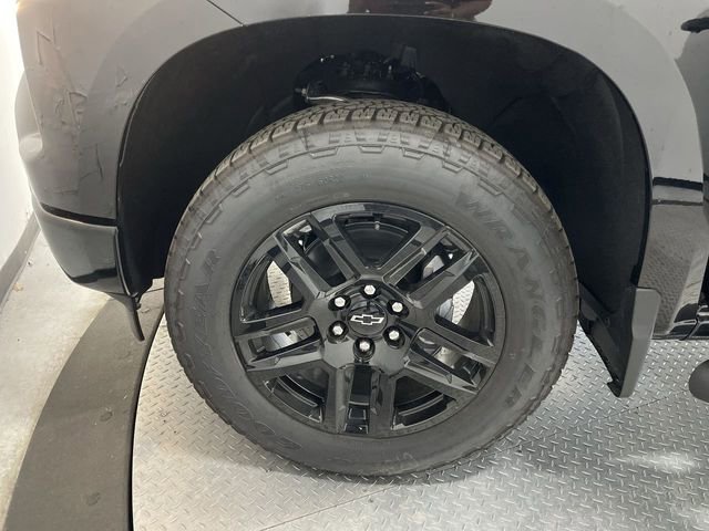 New 2026 Chevrolet Silverado 1500 Custom w/ Turbomax Blackout Package image 10