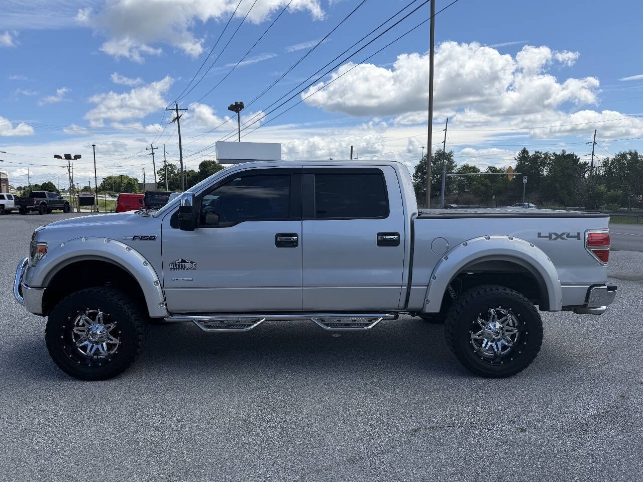 Used 2014 Ford F150 XLT w/ Equipment Group 302A Luxury AWD/4WD image 4