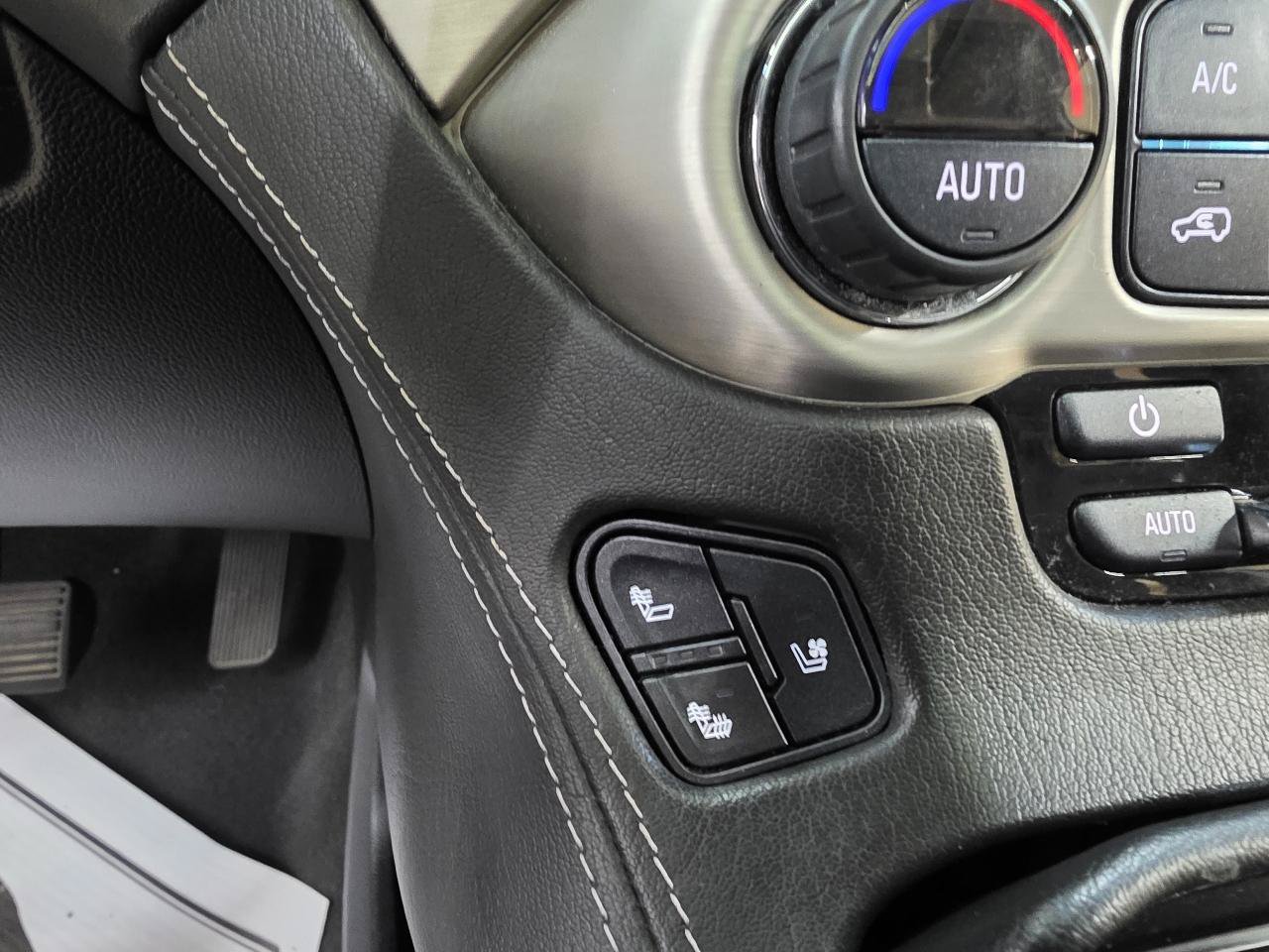Used 2019 GMC Yukon Denali w/ Open Road Package AWD/4WD image 37