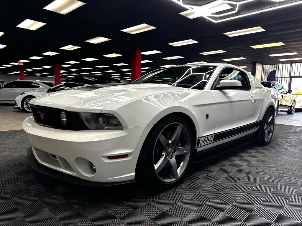 Used 2011 Ford Mustang GT Premium w/ Brembo Brake Pkg RWD image 7
