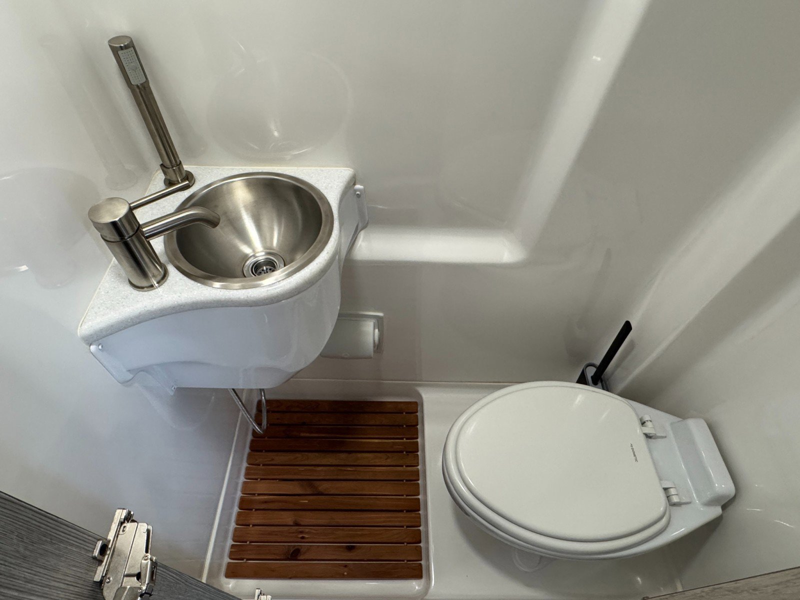 Used 2023 Mercedes-Benz Sprinter 3500 w/ Parking Package image 56