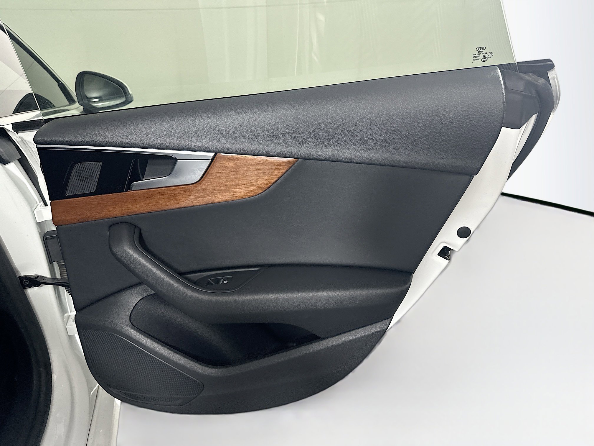 Used 2022 Audi A5 2.0T Premium w/ Convenience Package image 31