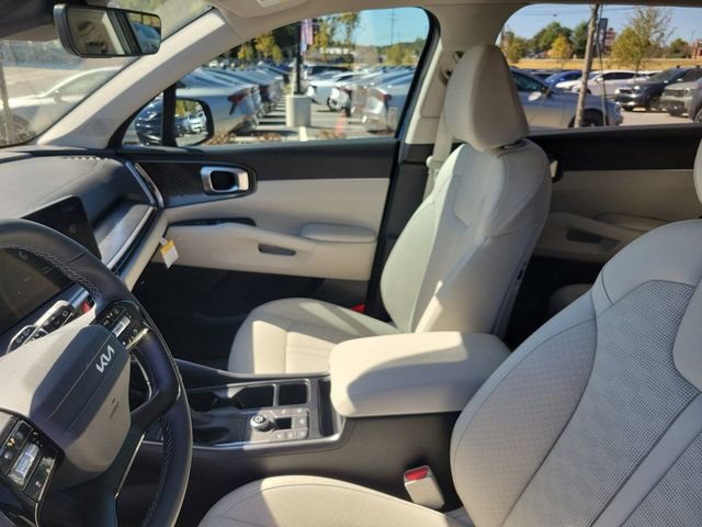 New 2026 Kia Sorento S FWD image 17