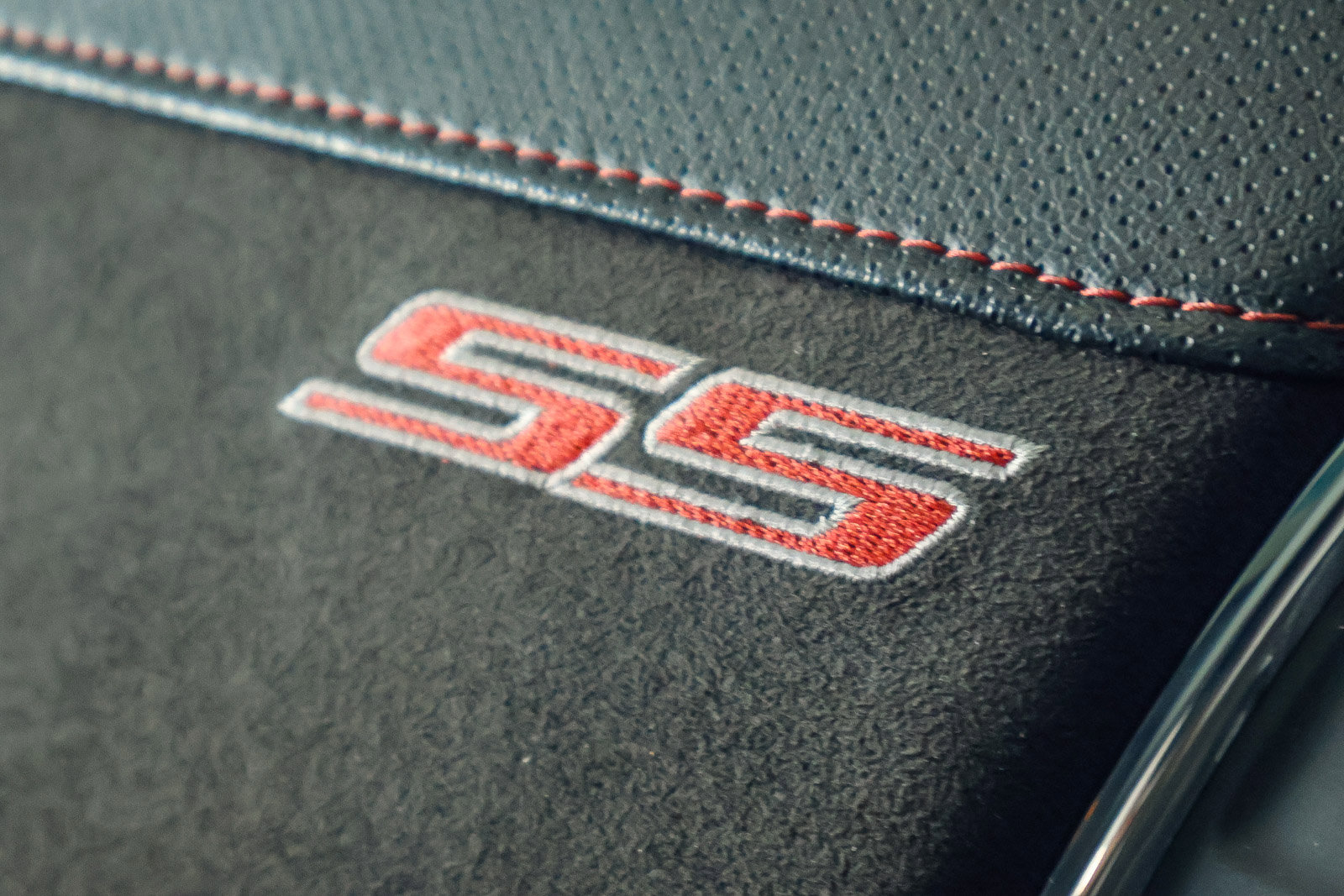 Used 2015 Chevrolet SS image 26