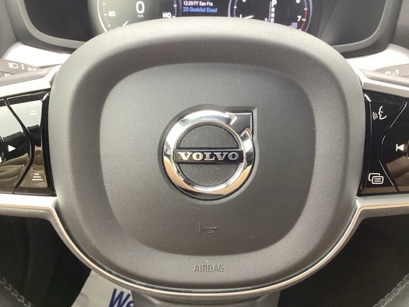 Used 2020 Volvo S60 T6 Momentum image 27