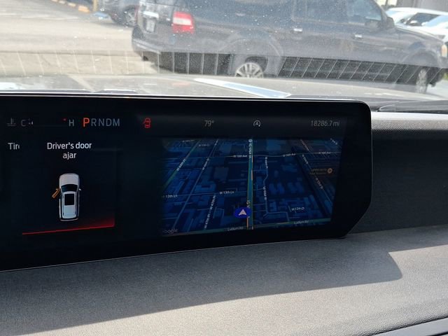 Used 2025 Ford Expedition Active image 18