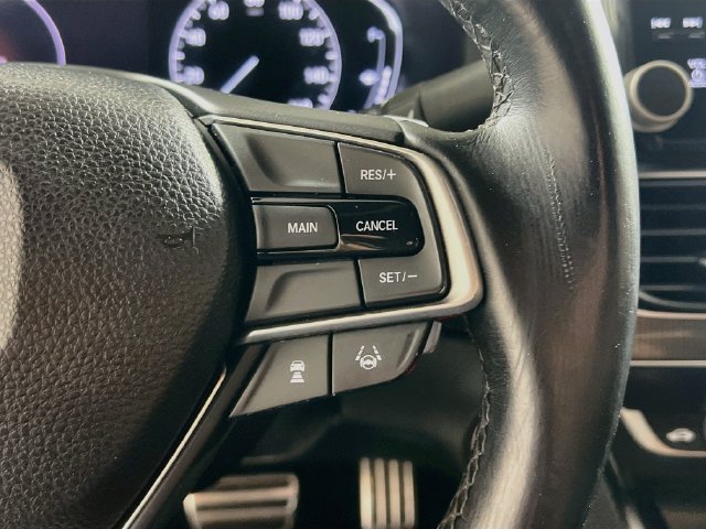Used 2018 Honda Accord Sport image 18