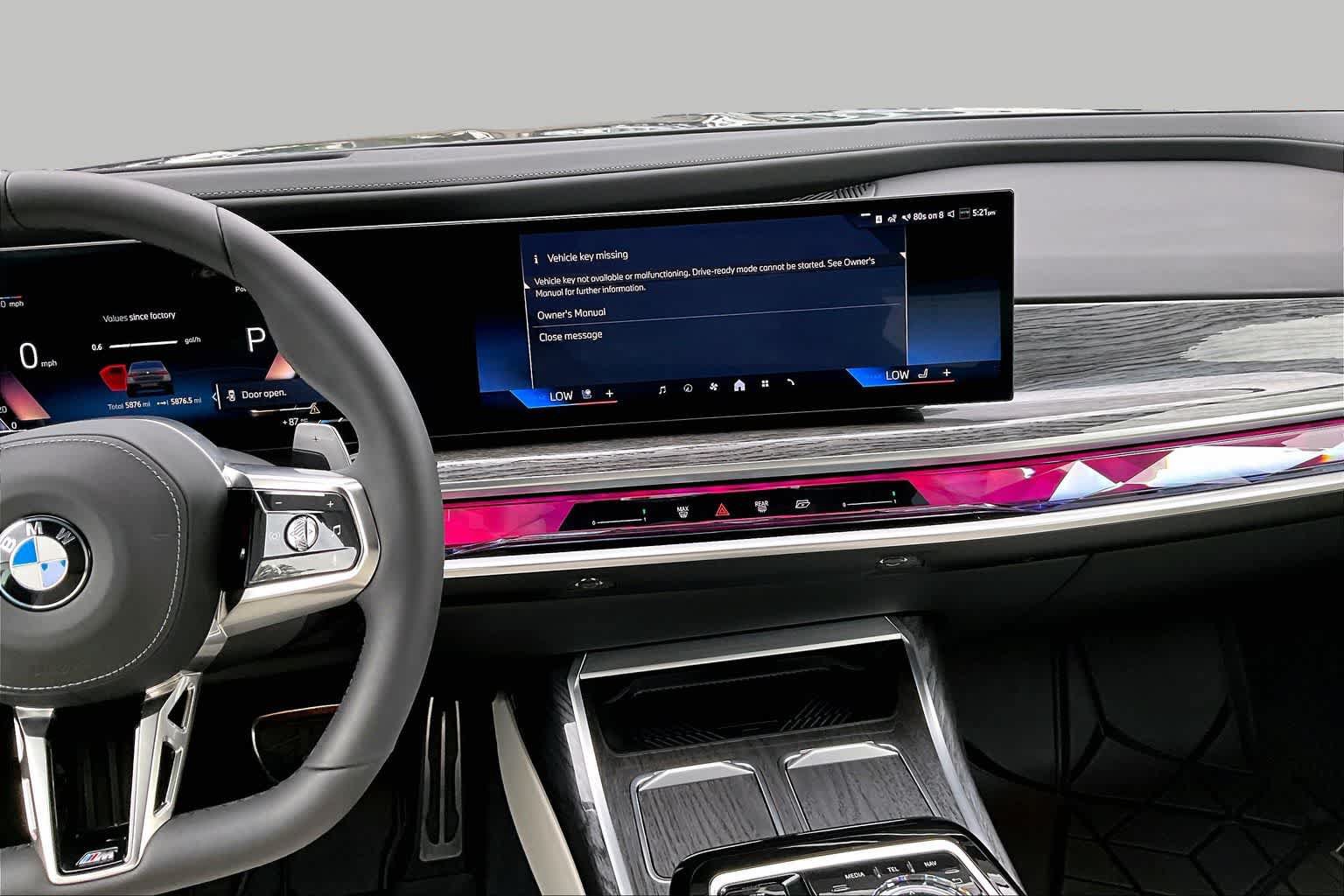 Certified 2026 BMW 740i xDrive AWD/4WD image 7