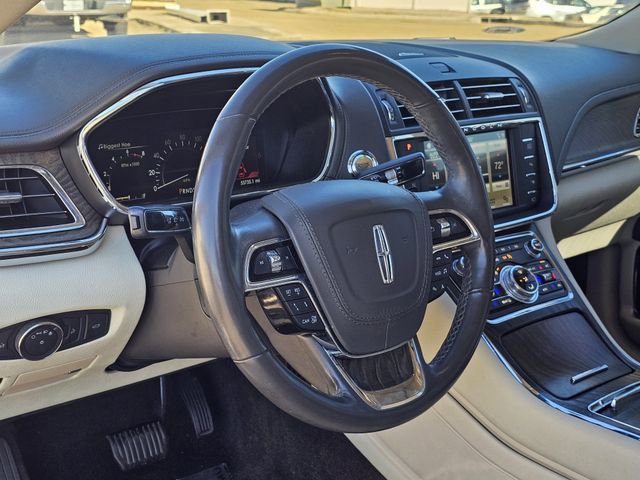 Certified 2019 Lincoln Continental Reserve image 25