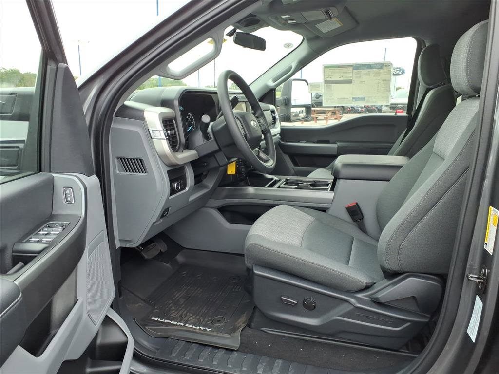 New 2026 Ford F350 XLT image 19