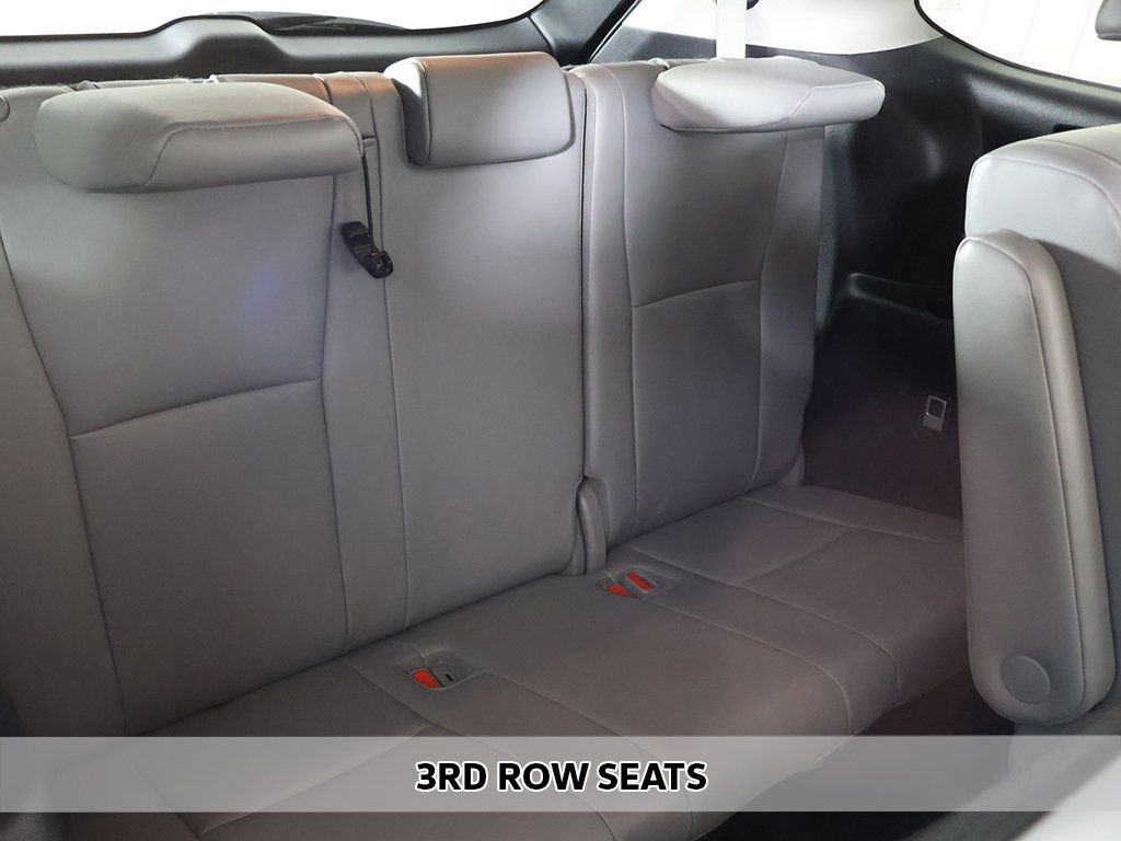 Used 2022 Toyota Highlander XLE image 8