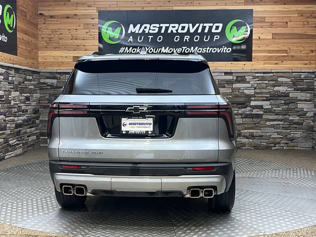 Used 2025 Chevrolet Traverse LT w/ Driver Confidence Package AWD/4WD image 15