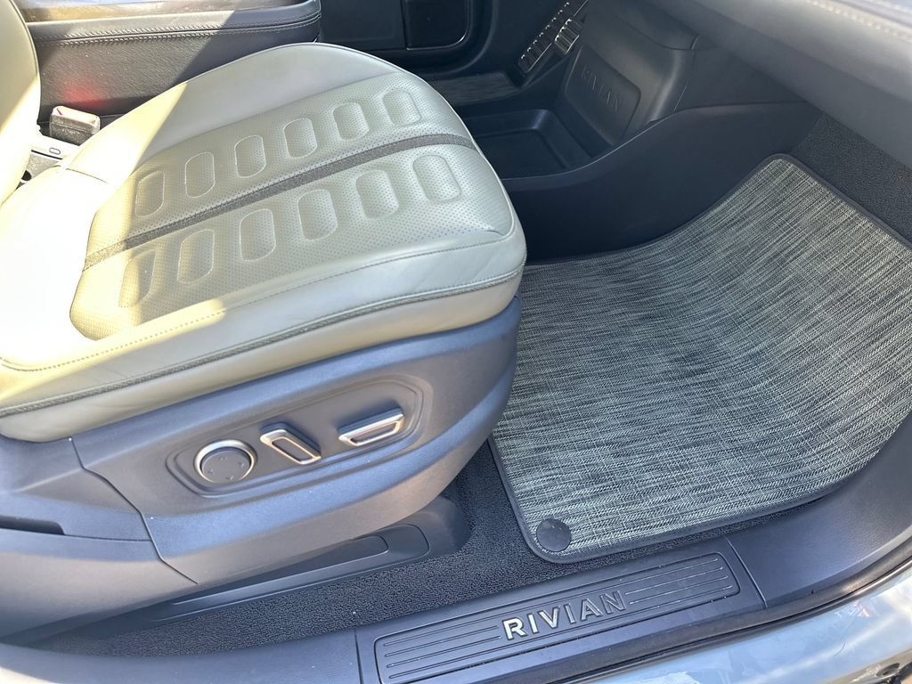Used 2022 Rivian R1T Launch Edition AWD/4WD image 37