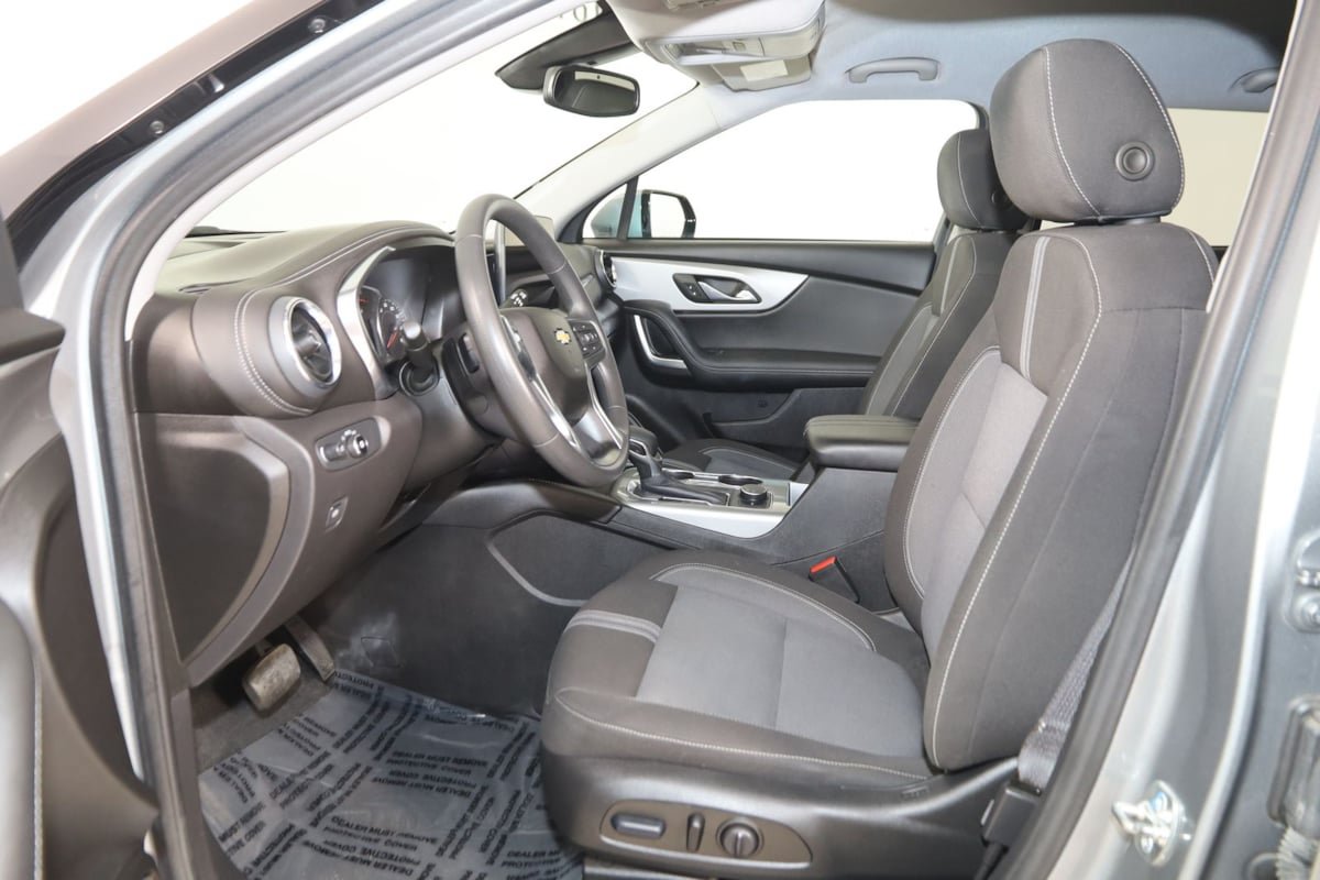 Used 2024 Chevrolet Blazer LT w/ Convenience Package FWD image 11