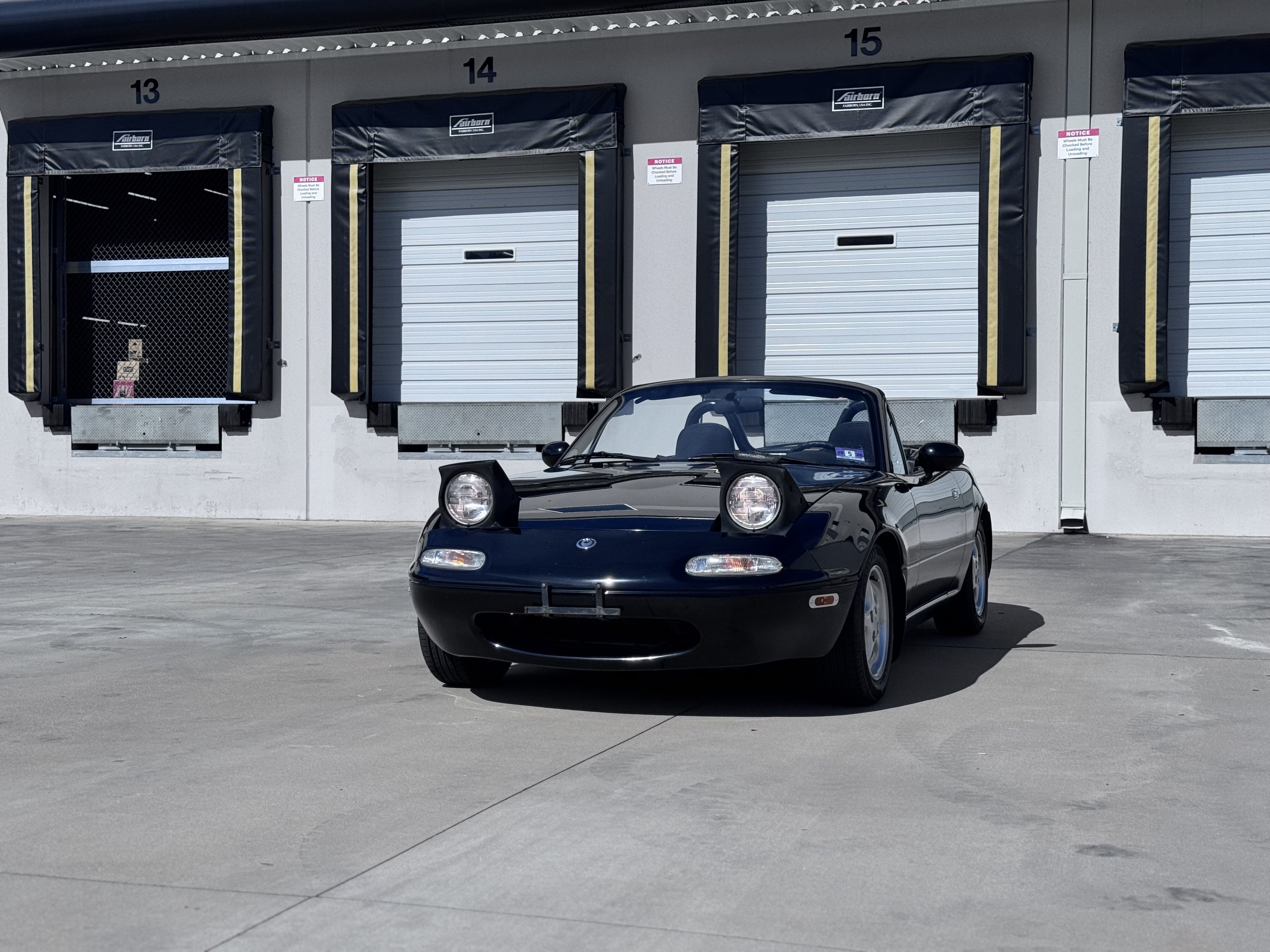 Used 1996 MAZDA MX-5 Miata RWD image 18