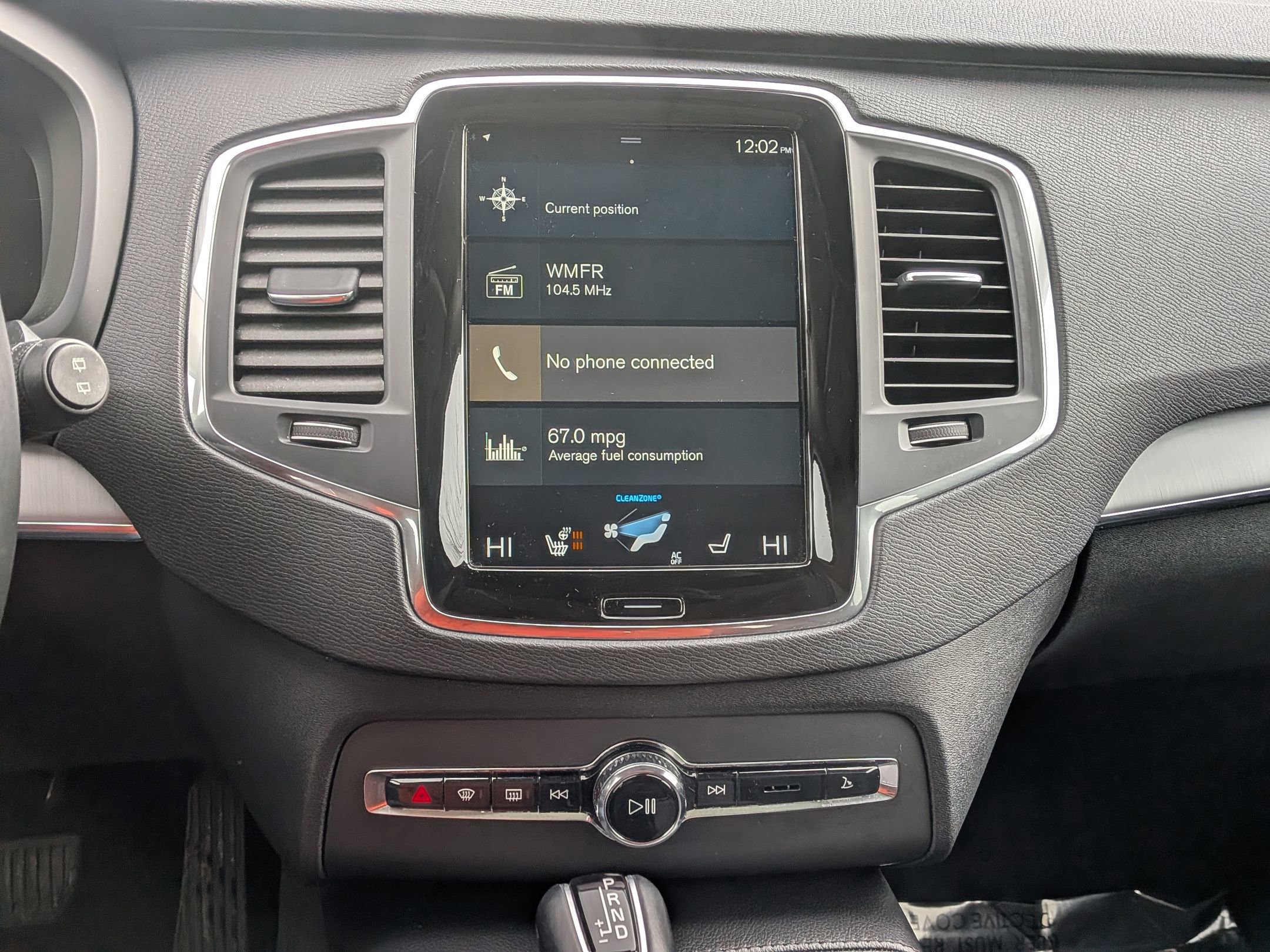 Used 2022 Volvo XC90 T5 Momentum w/ Climate Package image 26