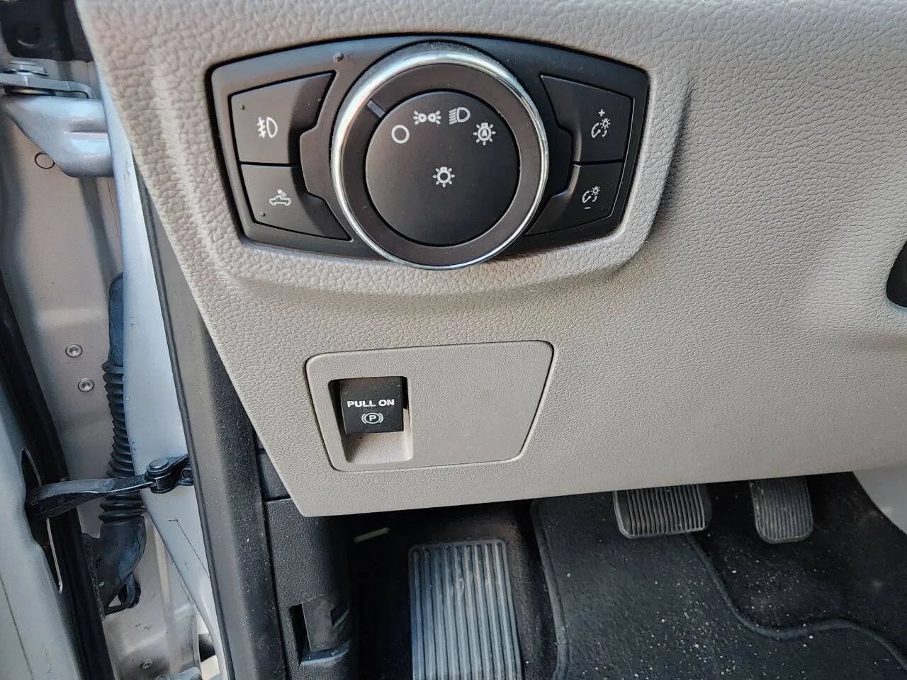 Used 2018 Ford F150 XL w/ Equipment Group 101A Mid AWD/4WD image 16