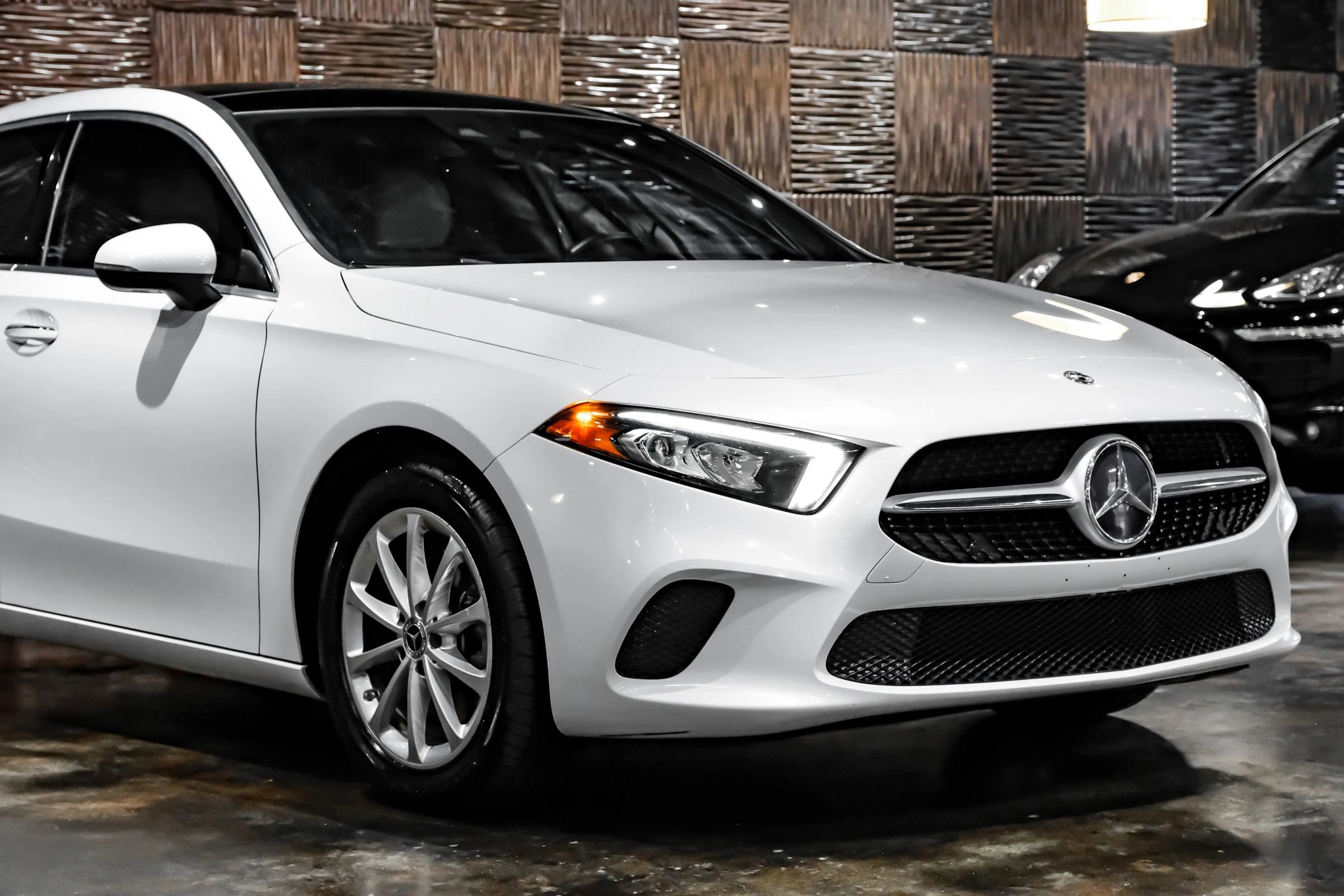 Used 2019 Mercedes-Benz A 220 image 7