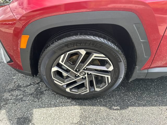 Certified 2025 Hyundai Tucson Limited AWD/4WD image 25